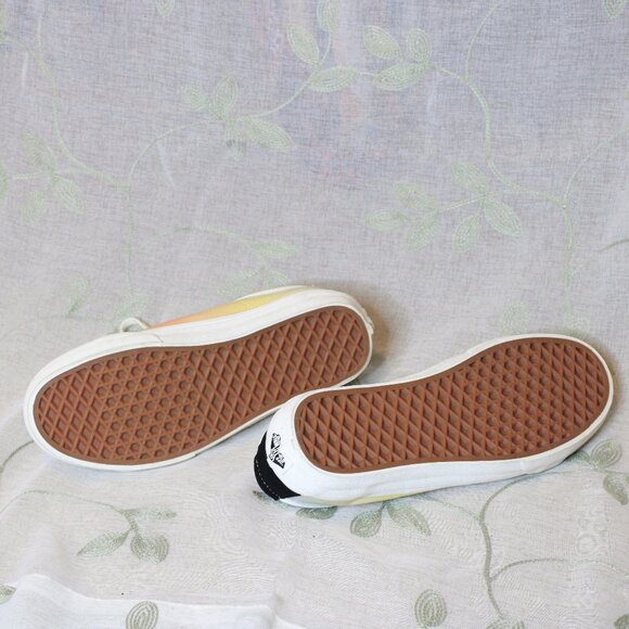 Vintage Vans Shoes - Picture 4 of 4